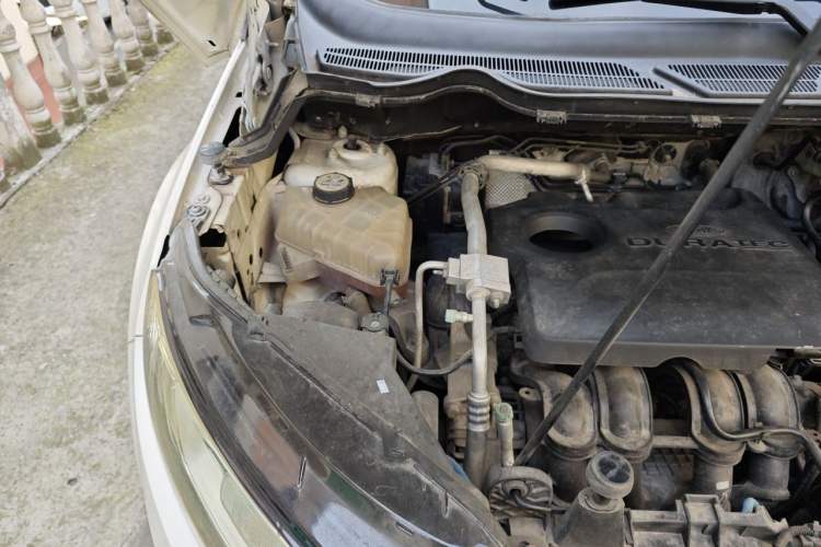 Used Ford EcoSport 2013 1.5L Automatic Fashion Model Engine Bay Right