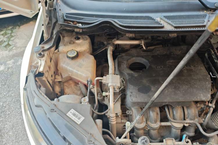 Used Ford EcoSport 2013 1.5L Manual Luxury Model Engine Bay Right