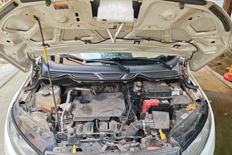 Used Ford EcoSport 2013 1.5L Manual Comfort Model Engine Bay
