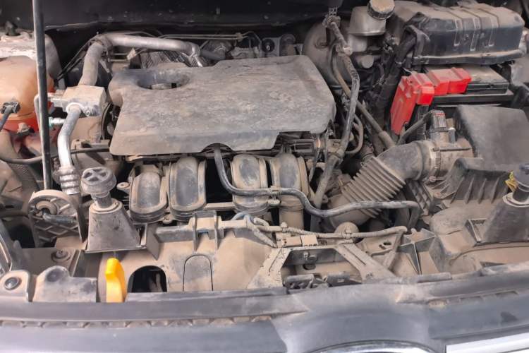 Used Ford EcoSport 2013 1.5L Automatic Fashion Model Engine Bay