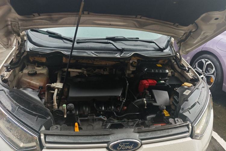 Used Ford EcoSport 2013 1.5L Automatic Fashion Model Engine Bay