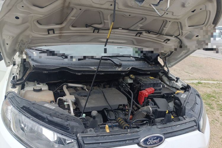 Used Ford EcoSport 2013 1.5L Manual Comfort Model Engine Bay