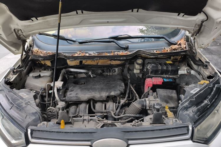 Used Ford EcoSport 2013 1.5L Automatic Fashion Model Engine Bay