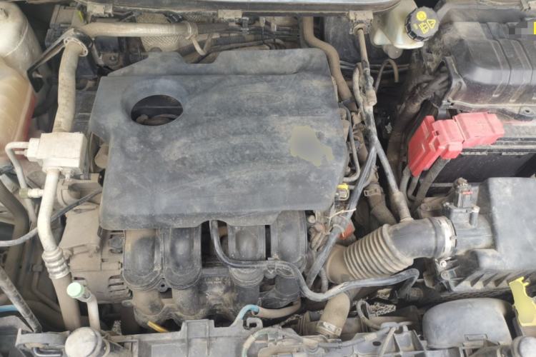 Used Ford EcoSport 2013 1.5L Automatic Fashion Model Engine Bay