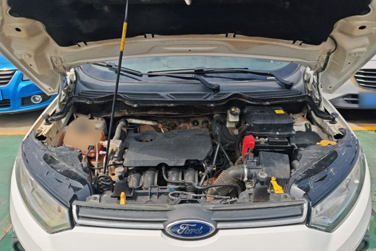 Used Ford EcoSport 2013 1.5L Manual Fashion Model Engine Bay