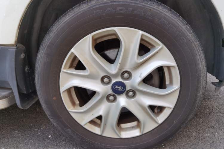 Used Ford EcoSport 2013 1.5L Automatic Fashion Model Exterior 1