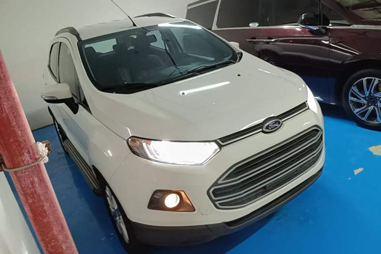 Used Ford EcoSport 2013 1.5L Manual Fashion Model Exterior 1