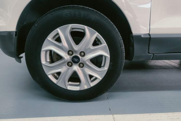 Used Ford EcoSport 2013 1.5L Automatic Fashion Model Exterior 11