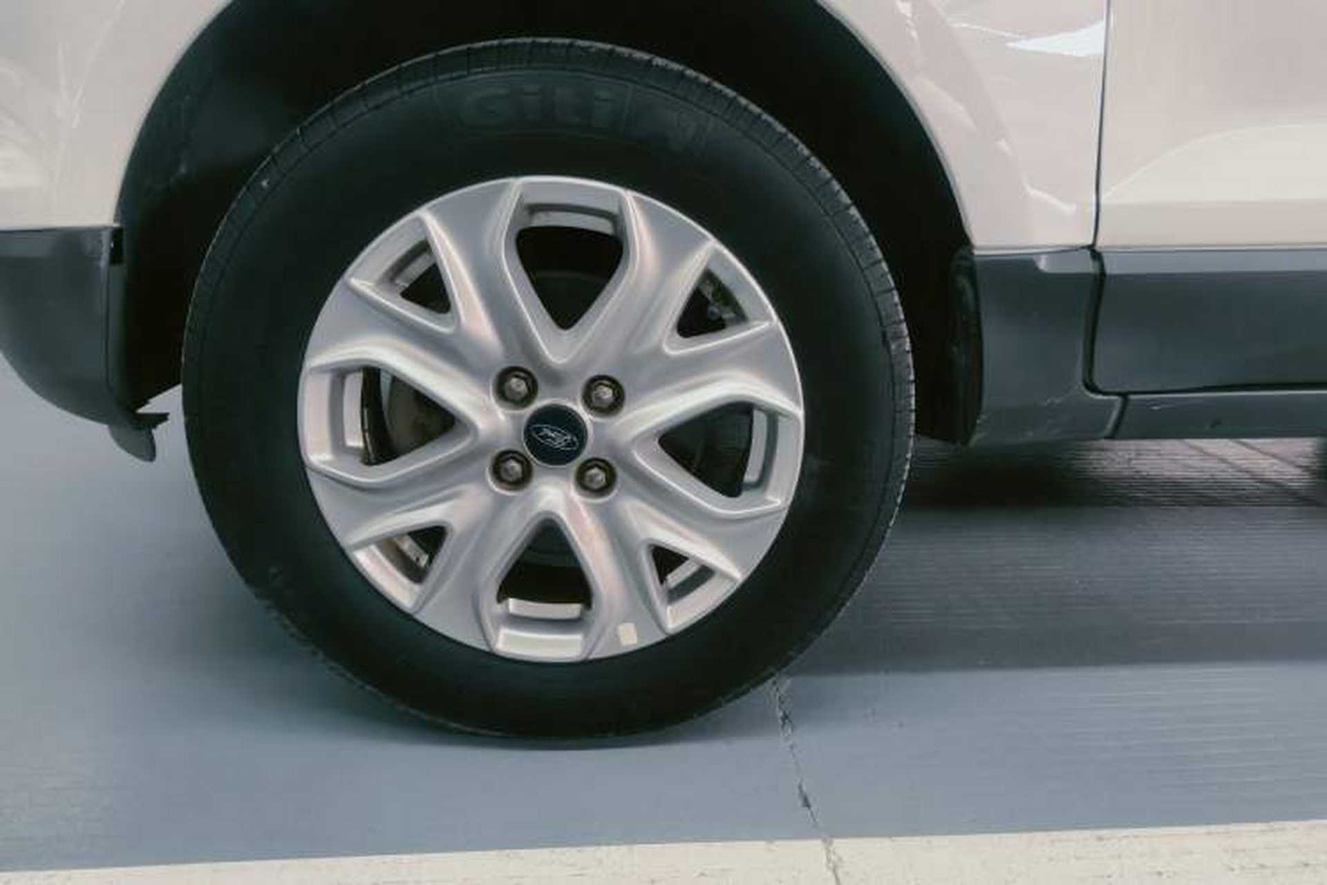 Used Ford EcoSport 2013 1.5L Automatic Fashion Model Exterior 11
