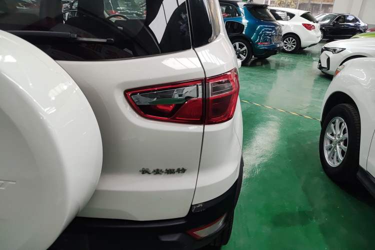 Used Ford EcoSport 2013 1.5L Automatic Fashion Model Exterior 3