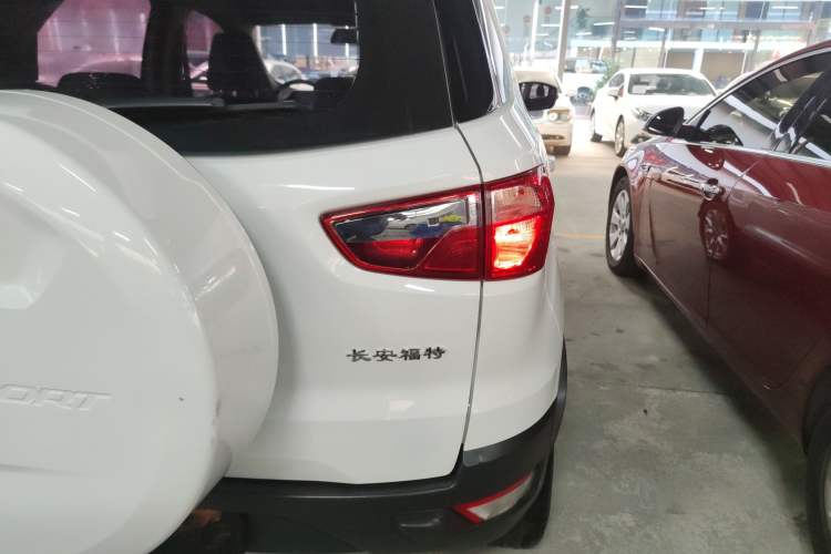 Used Ford EcoSport 2013 1.5L Automatic Fashion Model Exterior 6