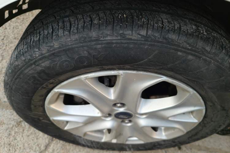 Used Ford EcoSport 2013 1.5L Automatic Fashion Model Exterior 7