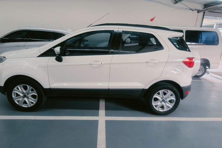 Used Ford EcoSport 2013 1.5L Automatic Fashion Model Exterior 8
