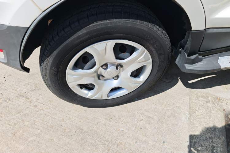 Used Ford EcoSport 2013 1.5L Manual Comfort Model Exterior 8