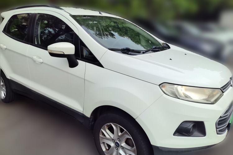 Used Ford EcoSport 2013 1.5L Automatic Fashion Model Front Right 45 Deg