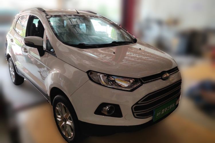 Used Ford EcoSport 2013 1.5L Automatic Fashion Model Front Right 45 Deg