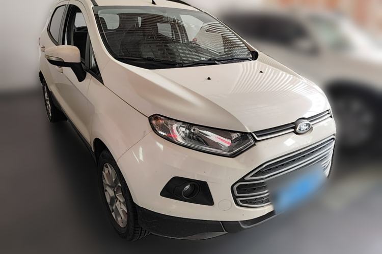 Used Ford EcoSport 2013 1.5L Manual Fashion Model Front Right 45 Deg