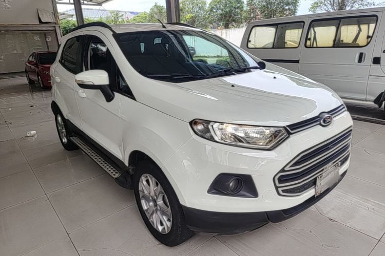 Used Ford EcoSport 2013 1.5L Automatic Fashion Model Front Right 45 Deg