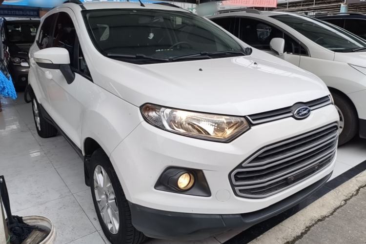 Used Ford EcoSport 2013 1.5L Automatic Fashion Model Front Right 45 Deg