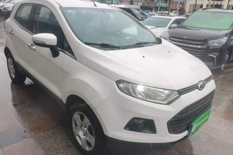 Used Ford EcoSport 2013 1.5L Manual Comfort Model Front Right 45 Deg