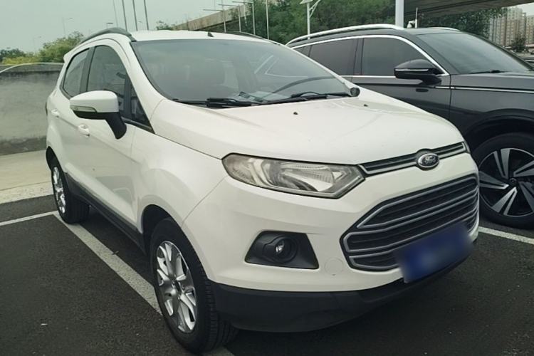 Used Ford EcoSport 2013 1.5L Manual Fashion Model Front Right 45 Deg