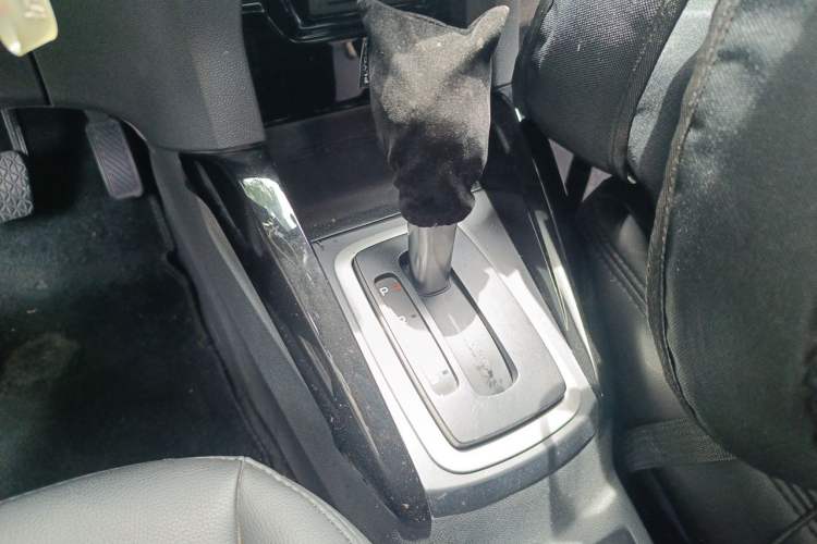 Used Ford EcoSport 2013 1.5L Automatic Fashion Model Gear Lever