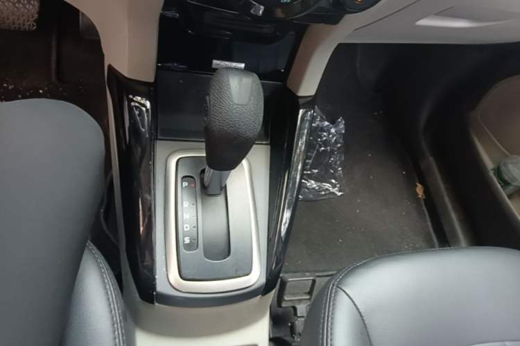 Used Ford EcoSport 2013 1.5L Automatic Prestige Model Gear Lever