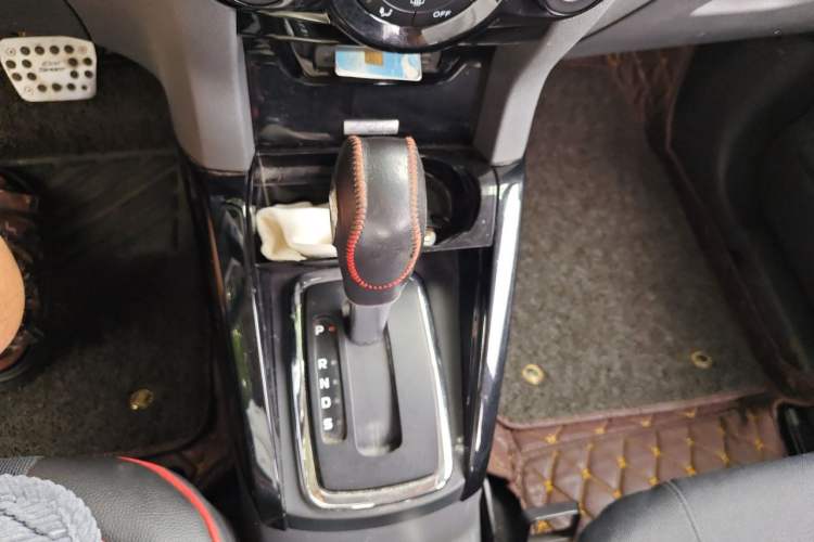 Used Ford EcoSport 2013 1.5L Automatic Prestige Model Gear Lever