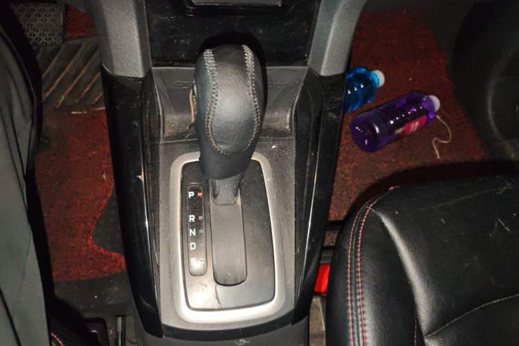 Used Ford EcoSport 2013 1.5L Automatic Fashion Model Gear Lever