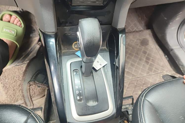 Used Ford EcoSport 2013 1.5L Automatic Prestige Model Gear Lever