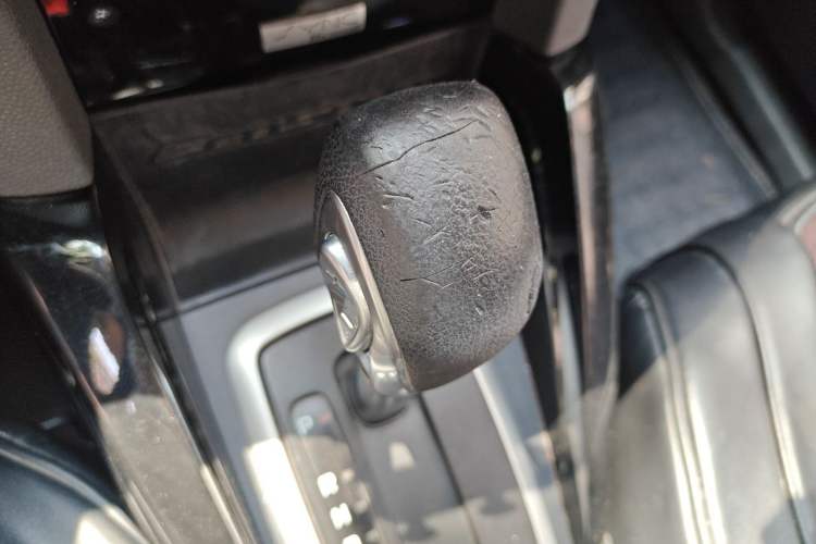 Used Ford EcoSport 2013 1.5L Automatic Prestige Model Gear Lever