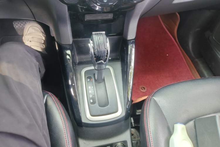 Used Ford EcoSport 2013 1.5L Automatic Prestige Model Gear Lever