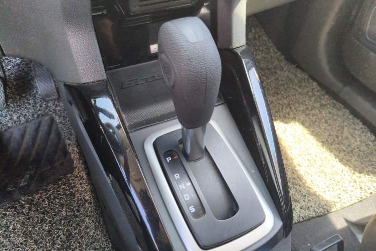 Used Ford EcoSport 2013 1.5L Automatic Prestige Model Gear Lever