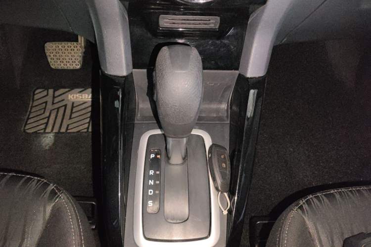 Used Ford EcoSport 2013 1.5L Automatic Prestige Model Gear Lever