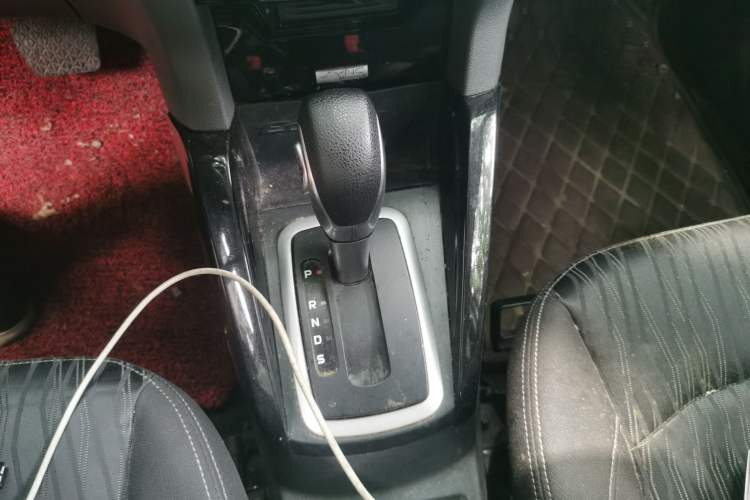 Used Ford EcoSport 2013 1.5L Automatic Prestige Model Gear Lever