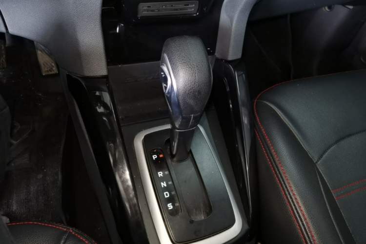 Used Ford EcoSport 2013 1.5L Automatic Fashion Model Gear Lever