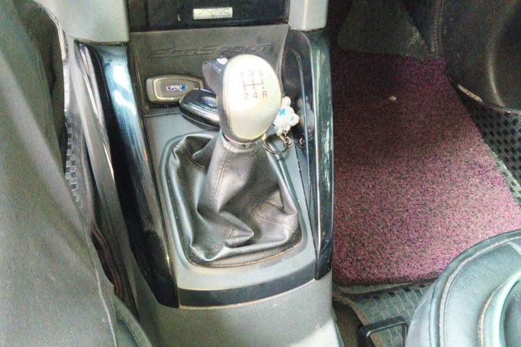 Used Ford EcoSport 2013 1.5L Manual Luxury Model Gear Lever