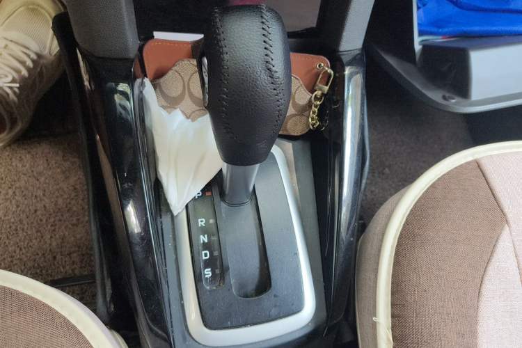 Used Ford EcoSport 2013 1.5L Automatic Prestige Model Gear Lever