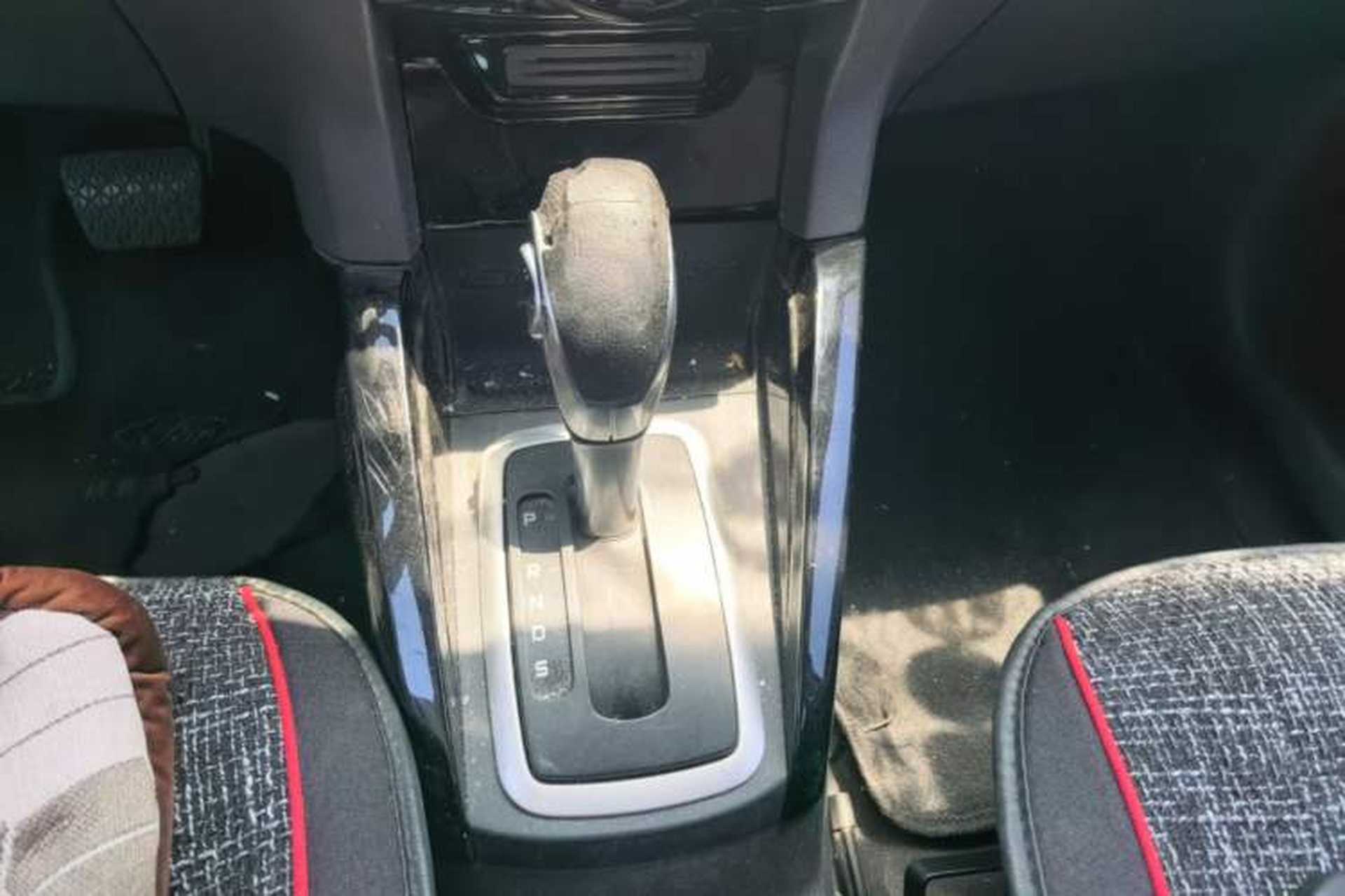 Used Ford EcoSport 2013 1.5L Automatic Prestige Model Gear Lever