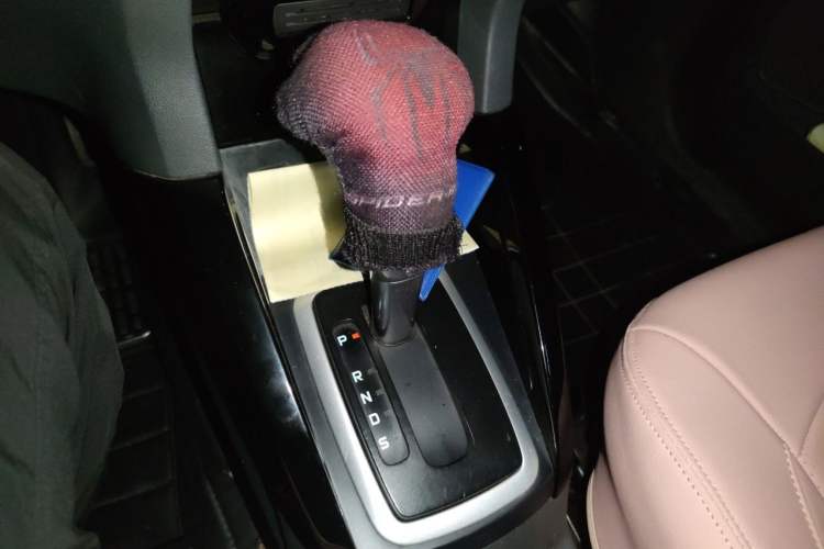 Used Ford EcoSport 2013 1.5L Automatic Prestige Model Gear Lever