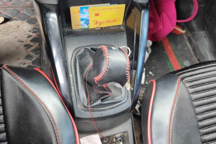 Used Ford EcoSport 2013 1.5L Manual Luxury Model Gear Lever