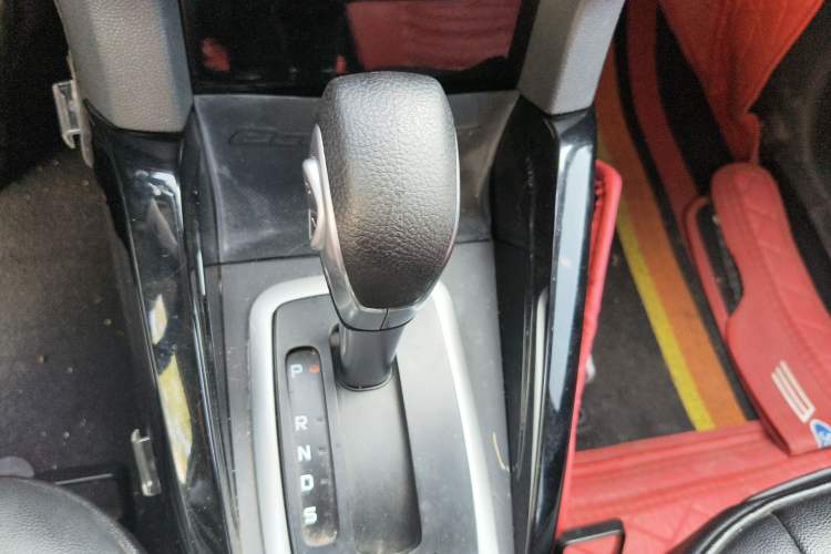 Used Ford EcoSport 2013 1.5L Automatic Fashion Model Gear Lever