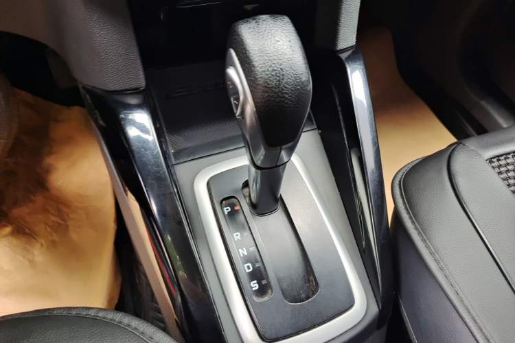 Used Ford EcoSport 2013 1.5L Automatic Fashion Model Gear Lever