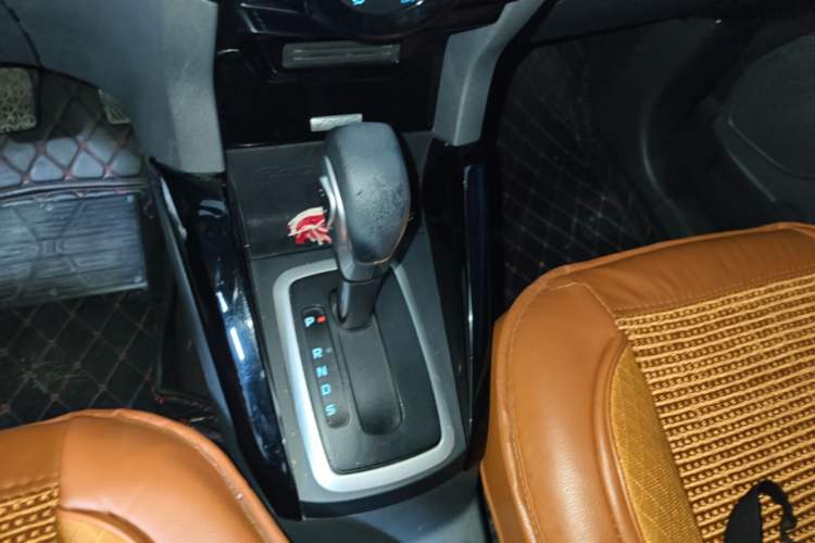 Used Ford EcoSport 2013 1.5L Automatic Prestige Model Gear Lever