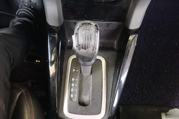 Used Ford EcoSport 2013 1.5L Automatic Fashion Model Gear Lever