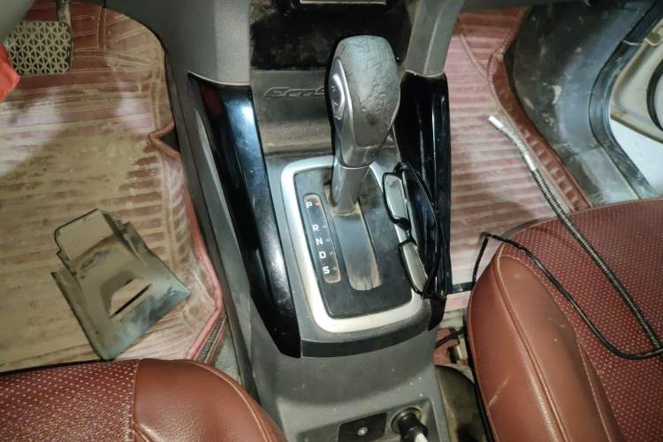Used Ford EcoSport 2013 1.5L Automatic Fashion Model Gear Lever