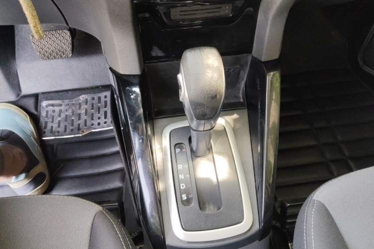 Used Ford EcoSport 2013 1.5L Automatic Fashion Model Gear Lever