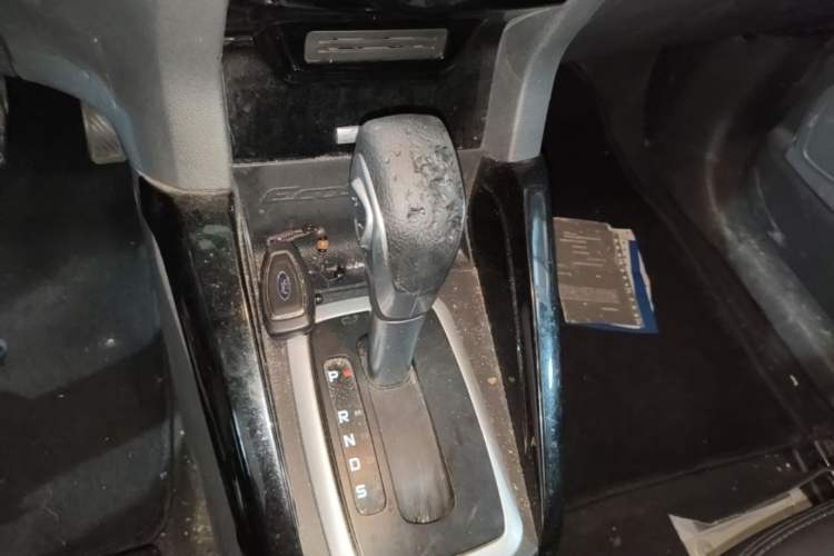Used Ford EcoSport 2013 1.5L Automatic Prestige Model Gear Lever