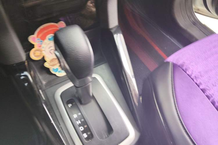 Used Ford EcoSport 2013 1.5L Automatic Prestige Model Gear Lever