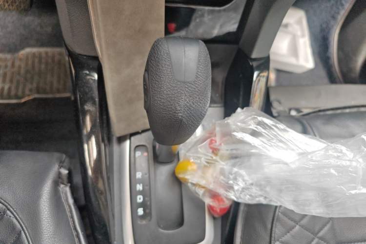 Used Ford EcoSport 2013 1.5L Automatic Fashion Model Gear Lever